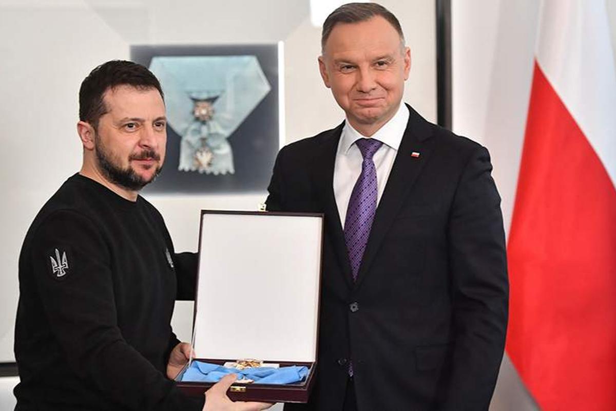 «Орден под угрозой»: президент Польши потребовал от Зеленского переименовать «бандеровское» подразделение за несколько дней