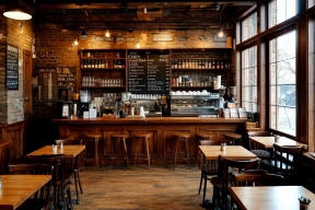 Бизнес вслепую: северодвинская кофейня пожаловалась на отсутствие диалога с властью, чиновники показали, где искать помощь