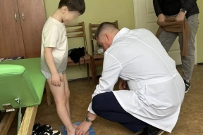 50 детей за один день: оренбургские врачи принимают юных пациентов в Херсонской области