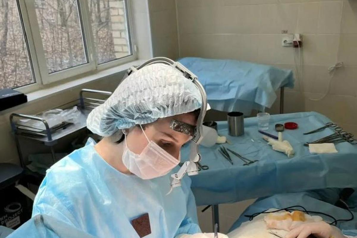 Во Владивостоке хирурги удалили у девушки десмоидную фиброму