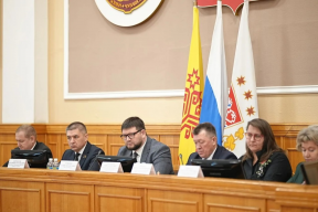 Мэр Станислав Трофимов поручил ускорить контрактацию 7,6 млрд рублей бюджета Чебоксар