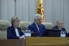 Спикер Госсовета Чувашии Леонид Черкесов: Приняли ряд законов, направленных на эффективное развитие агропромышленного сектора