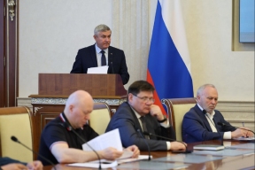 Губернатор Андрей Травников поставил задачу обеспечить высокий уровень проведения летних мероприятий, посвященных Году единства народов России