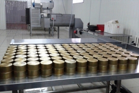 В Туве на гранты открывают мясной цех и кормовой завод: консервы и комбикорм поедут по всей республике