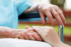 Более 3,5 тысяч жителей Томской области получили гериатрическую помощь