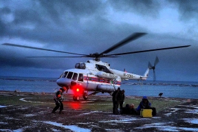 An EMERCOM helicopter has launched a search for a fisherman swept out to sea off the coast of Sakhalin.