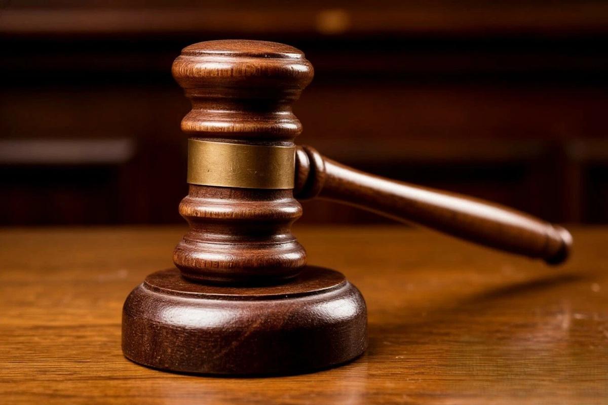 Суд в Югре оставил в силе решение о нежелательности пребывания иностранца в РФ в связи с ВИЧ