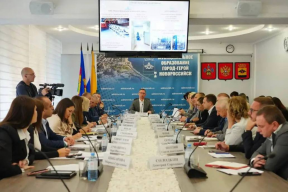 Мэр Андрей Кравченко: Бюджет Новороссийска на ближайшие три года сбалансирован, акцент сделан на социальные расходы и инвестиционную активность