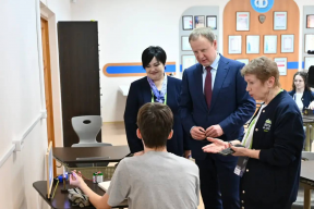Губернатор Виктор Томенко: Более тысячи одаренных школьников приехали на межрегиональный турнир «Золотые умы Алтая» в Бийск