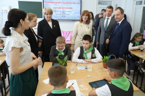 Спикер ЗСК Юрий Бурлачко: В Краснодарском крае в 2025-2026 годах была организована работа 204 агроклассов во всех муниципалитетах региона