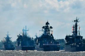 Part of the events for Navy Day on July 27 were canceled in St. Petersburg.