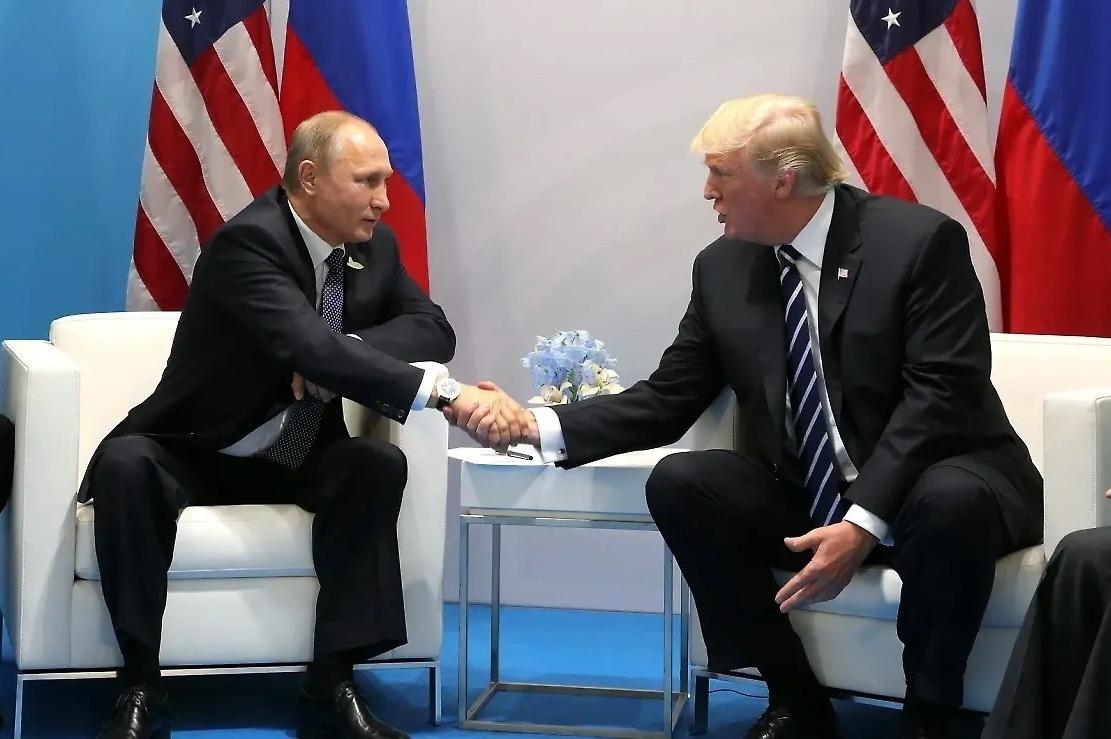 «Лев», «мышь» и «танк»: как Путин и Орбан втихую делили шкуру неубитого Трампа