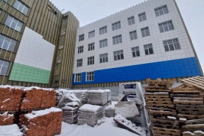 Депутатский контроль: концессионную поликлинику в Кировском районе могут сдать раньше срока