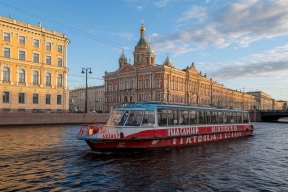 Фонтаны бьют до 2 ночи, а 500 бригад скорой наготове: как Петербург готовится к рекордной 28-градусной жаре