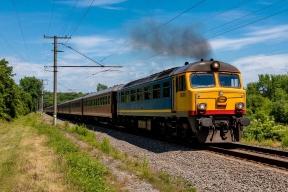 Полиция Йошкар-Олы задержала подростка за опасную поездку на троллейбусе