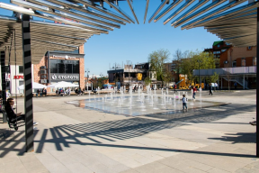 В Истре начали готовить к лету фонтаны