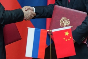 Китай отвергает любые формы принуждения в вопросах сотрудничества с Россией