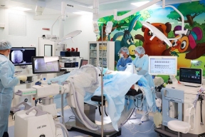 Moscow specialists have introduced a unique method for treating severe spinal deformities in children.