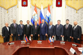 Реализация обозначенных президентом Путиным приоритетов: Глава Самары Иван Носков принял делегацию из армянского города Спитак