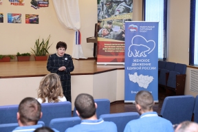 Спикер Заксобрания Владимирской области Ольга Хохлова в преддверии 23 Февраля навестила участников СВО во владимирском гарнизонном военном госпитале