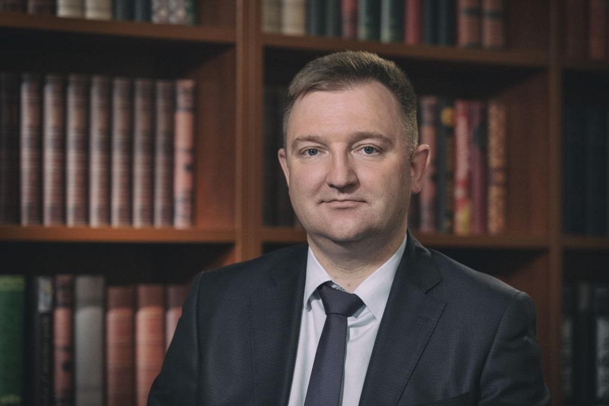 Бугаев нацелен на Госдуму: первый замминистра просвещения идет на праймериз