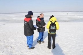 Лёд стал рыхлым и опасным: городские спасатели проводят рейды на побережьях рек в Самаре